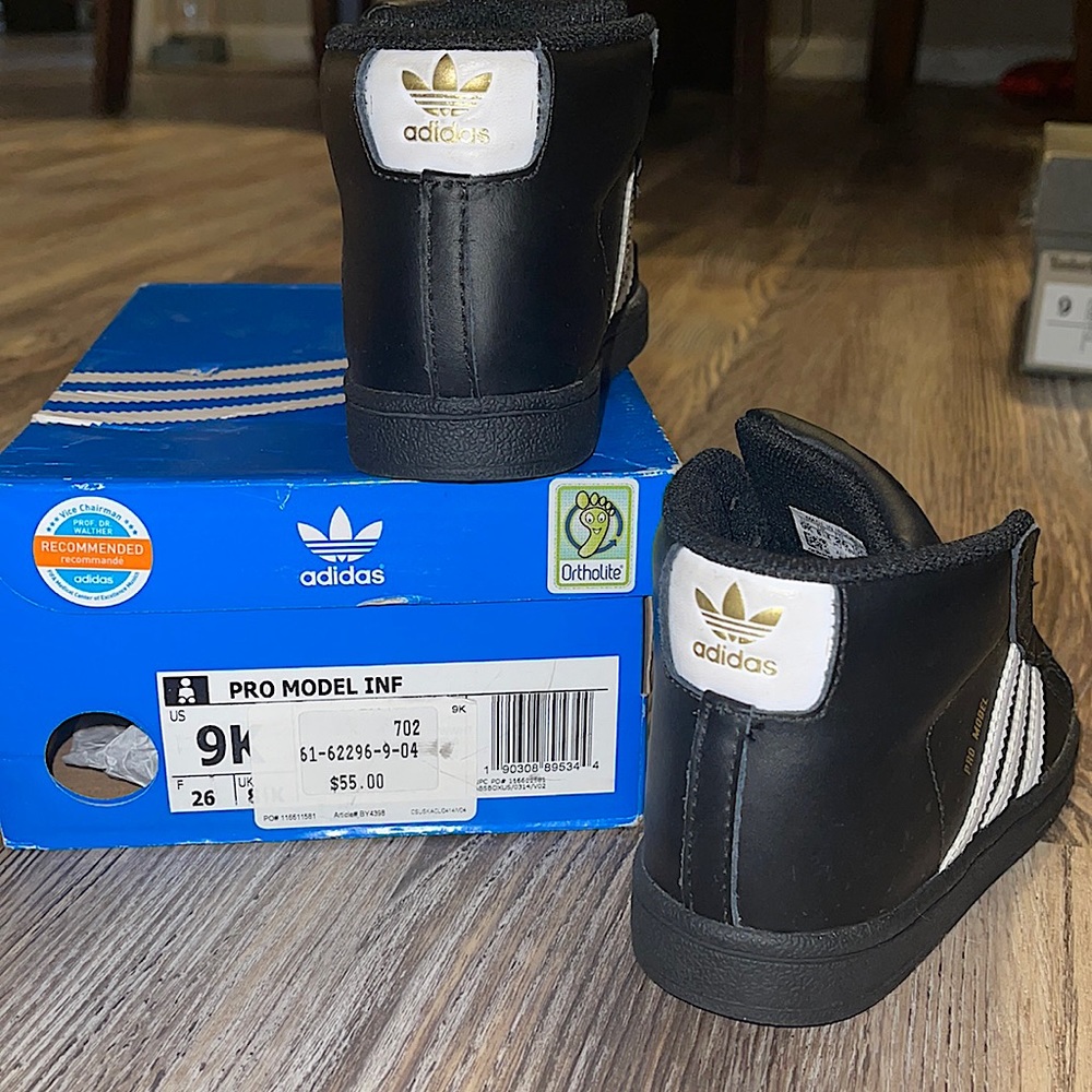 🚨Adidas Shell-Top 👟🚨 - Picture 4 of 5